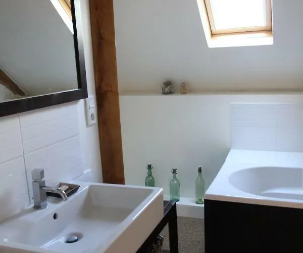 Maison St Mayeul Bouere